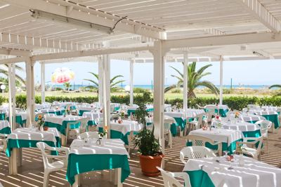 Covered pool restaurant terrace at El Mouradi Mahdia Covered pool restaurant terrace at El Mouradi Mahdia